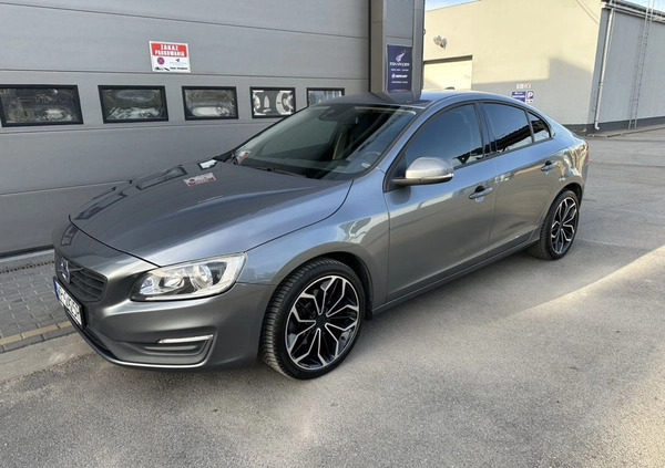 volvo s60 Volvo S60 cena 55000 przebieg: 208240, rok produkcji 2016 z Płock